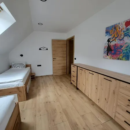 Riverside Apartma 1, *