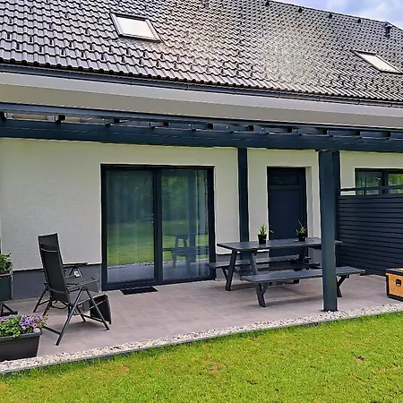 Riverside Apartma 1,