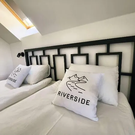 Riverside Apartma 1, *
