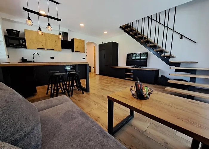 Riverside Apartma 1, *